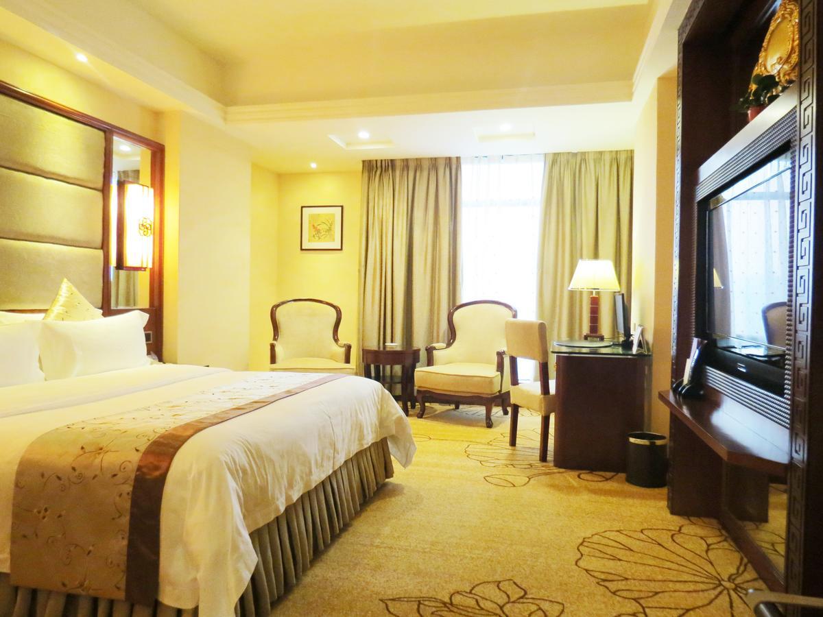 Rongjiang Hotel Jieyang Bagian luar foto