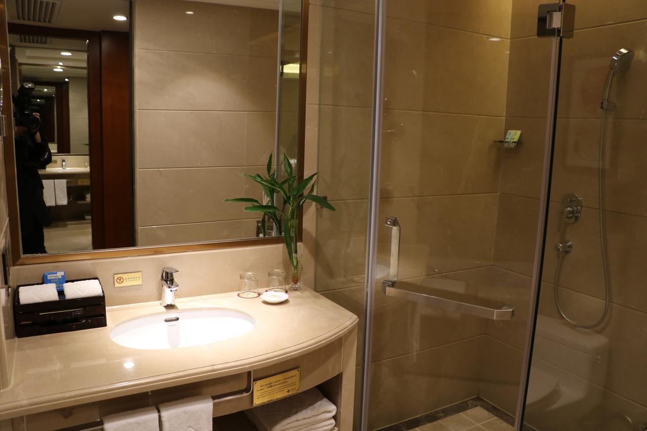 Rongjiang Hotel Jieyang Bagian luar foto