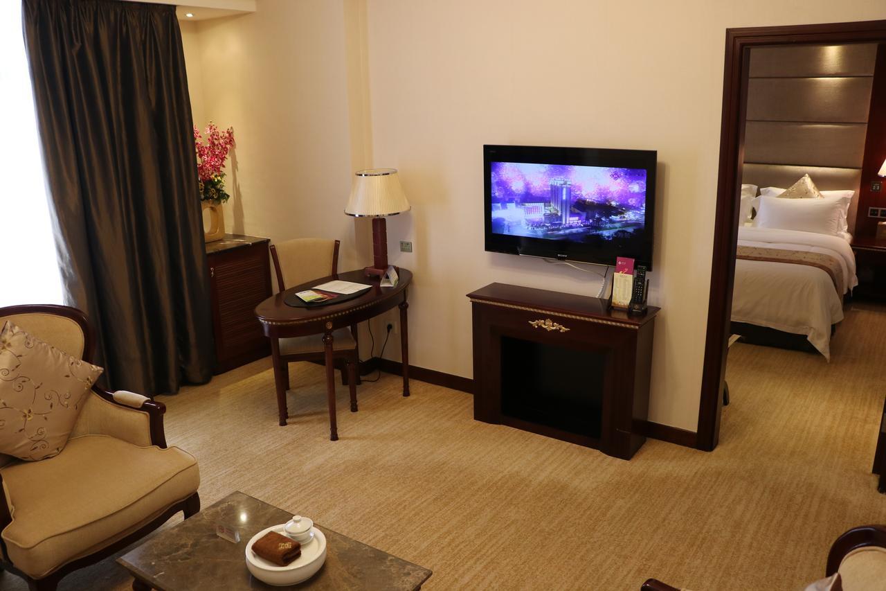 Rongjiang Hotel Jieyang Bagian luar foto