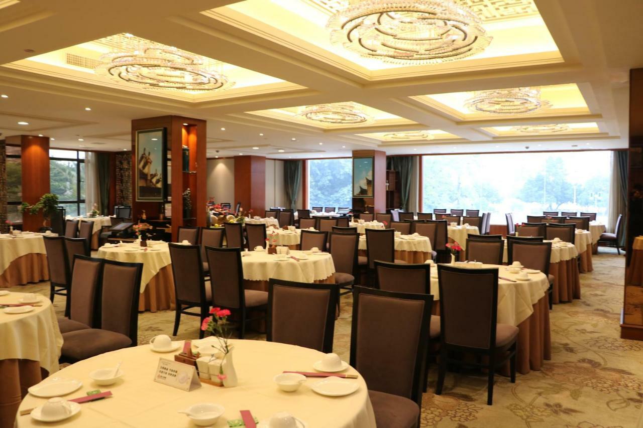Rongjiang Hotel Jieyang Bagian luar foto