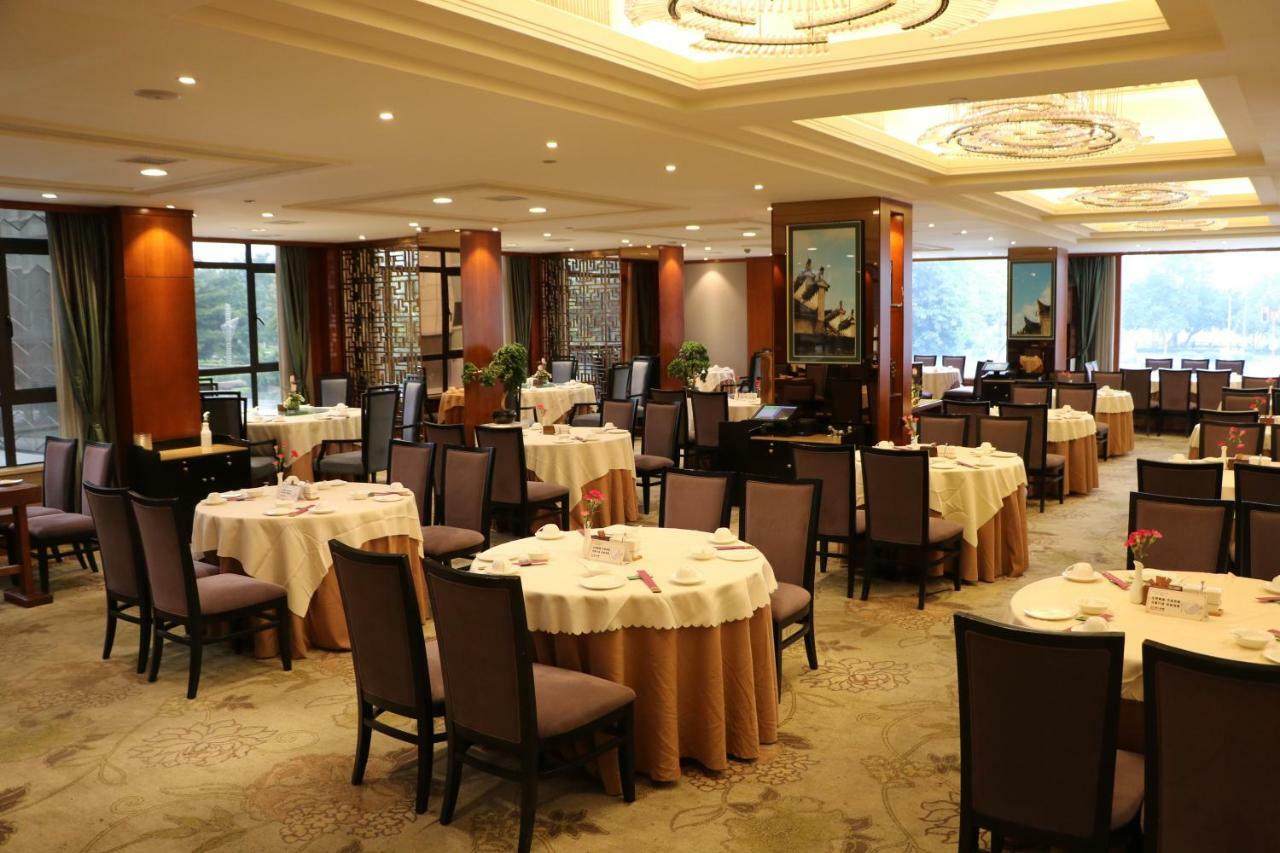 Rongjiang Hotel Jieyang Bagian luar foto